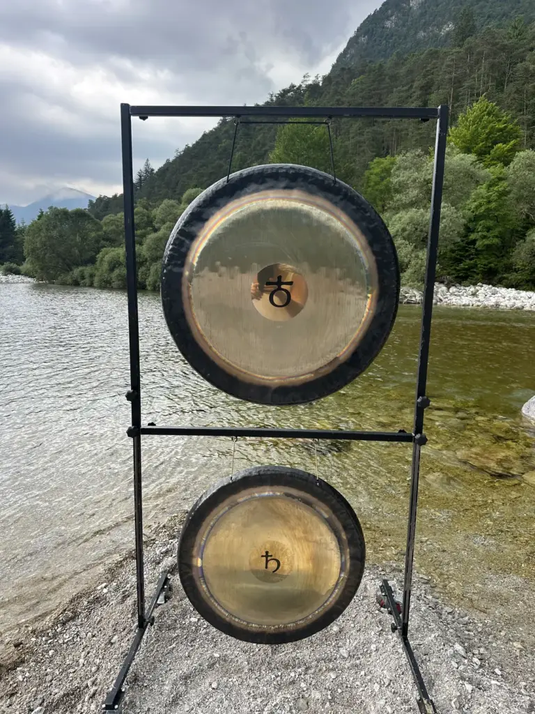 Gongmeditation beim Yoga Retreat am Tagliamento